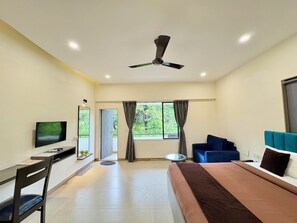 Habitación clásica, 1 cama de matrimonio grande, balcón | Balcón