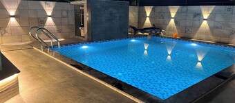 Girivihar Holiday club - Pure Veg