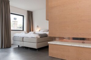 2 chambres, fer et planche à repasser, Wi-Fi, draps fournis