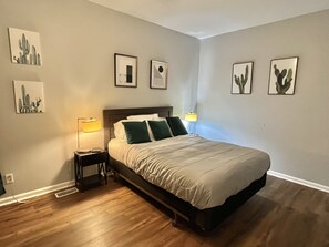 4 habitaciones, escritorio, tabla de planchar con plancha y wifi gratis