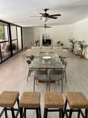 Dining - Snorkel beach, kayak and paddle board on white sand paradisiacal beach just 2min (Acajutla)