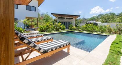 La Joya Rubí - Walk to Beach