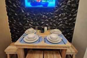 تناول الطعام