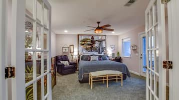 2 bedrooms, desk, iron/ironing board, WiFi (free)