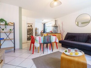 TV - Résidence Impériale by Interhome (Biarritz)