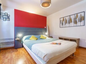1 bedroom, desk, iron/ironing board, WiFi - Résidence Impériale by Interhome (Biarritz)