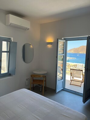 1 bedroom, iron/ironing board, travel cot, free WiFi