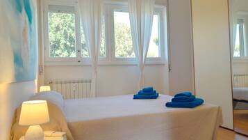 2 sovrum, strykjärn/strykbräda, wi-fi och sängkläder