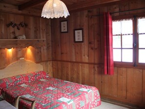 2 bedrooms, free WiFi