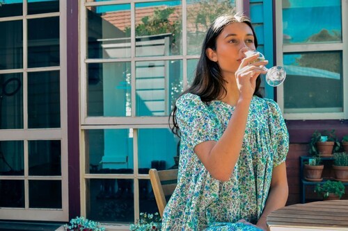 Walk to Sovereign Hill, Cafes & Shops from this historic, pet-friendly villa. 