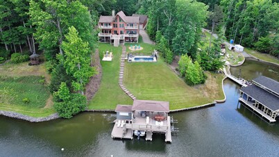 Stunning Public Side Lake Anna Waterfront Heated Pool Game Room Boatdock Hot Tub Firepit