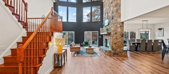Stunning Public Side Lake Anna Waterfront Heated Pool Game Room Boatdock Hot Tub Firepit