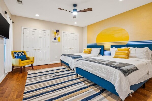 7 bedrooms, desk, iron/ironing board, WiFi