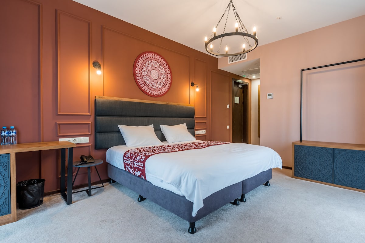 Junior-Suite | Select-Comfort-Betten, Minibar, Schreibtisch, Verdunkelungsvorhänge