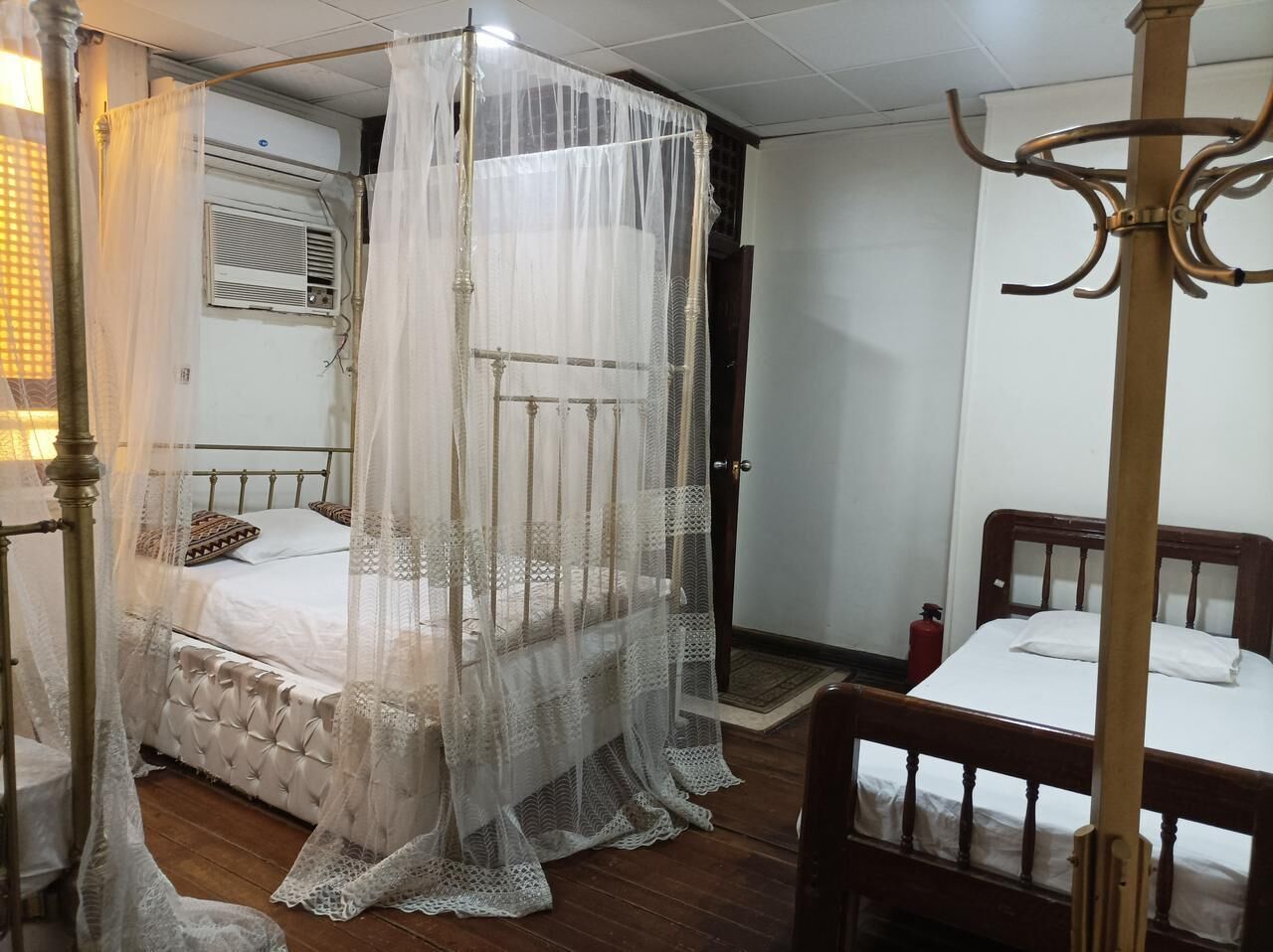 Photo - Kings palace Inn