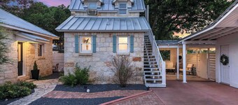 Stonewall Bungalow 3 - Sleeps 4