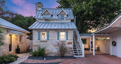 Stonewall Bungalow 3 - Sleeps 4