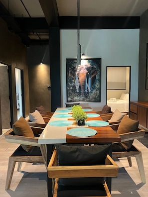 Apartament de disseny, 3 dormitoris, 2 banys | Zona de menjador de l'habitació