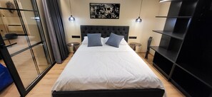 Deluxe Apartment | 2 bedrooms, hypo-allergenic bedding, laptop workspace, blackout drapes - LView Acropolis (Athens)