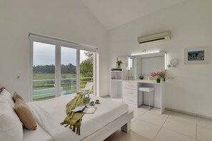 4 chambres, fer et planche à repasser, Wi-Fi, literie fournie