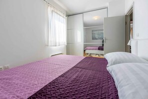 1 bedroom, WiFi - Holiday apartment with air conditioning (Crikvenica)