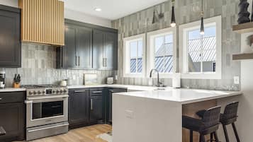 Fridge, microwave, coffee/tea maker, toaster