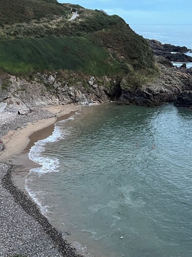 Stylish Rotherslade/Langland beach view apartment - 1 min from the beach 