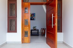 Interior - Katente Country Resort (Kyegegwa)