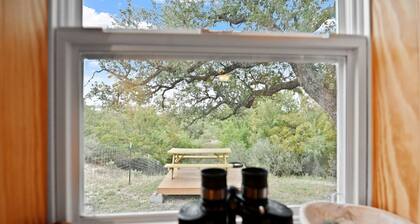 Outlaw Love 1 Bedroom Cabin by Redawning