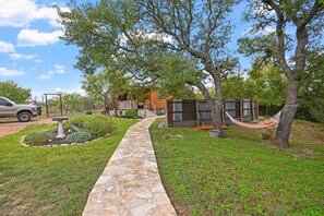 Cabin, 1 Bedroom | Property grounds - Outlaw Love 1 Bedroom Cabin by Redawning (Fredericksburg)