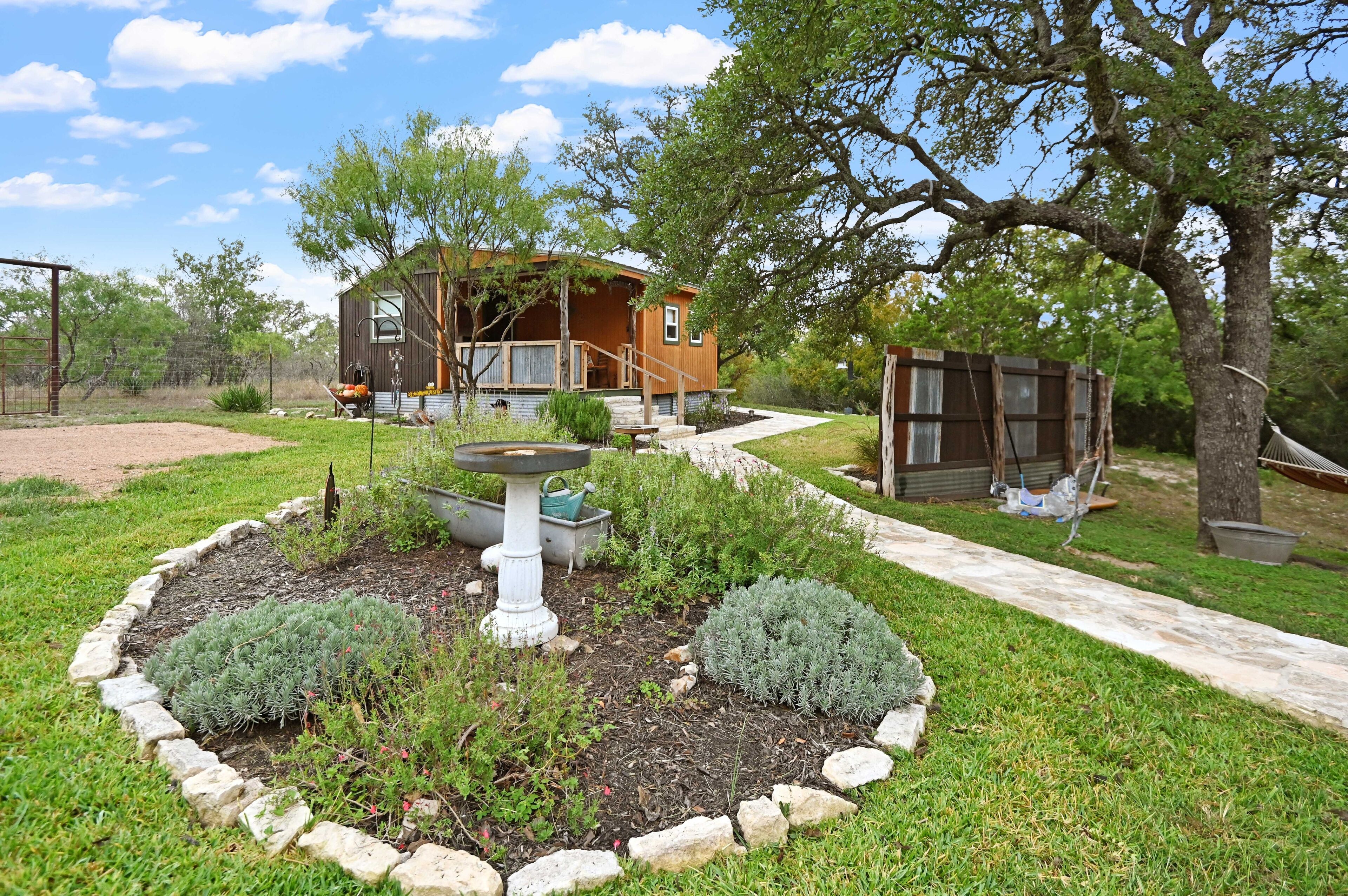 Cabin, 1 Bedroom | Property grounds