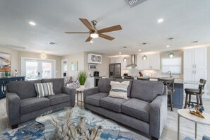 House, 3 Bedrooms | Living area - 122 Primo Dr 3 Bedroom Home by RedAwning (Fort Myers Beach)