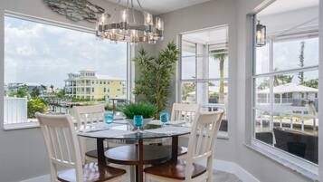 Nhà, 3 phòng ngủ | Khu ăn uống