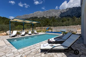 Ulkouima-allas, lämmitetty uima-allas