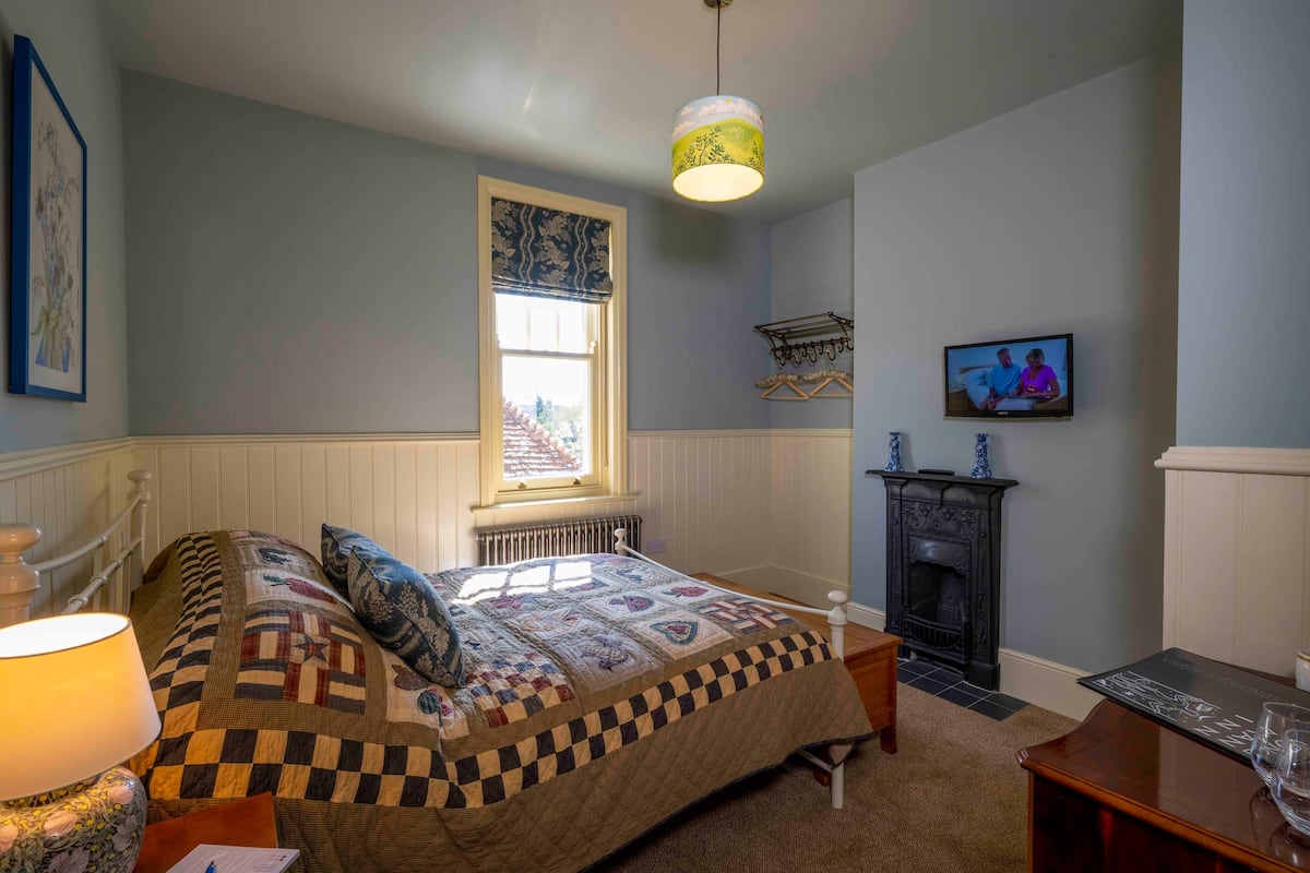 Comfort Double Room | Individually decorated, individually furnished, free WiFi, bed sheets