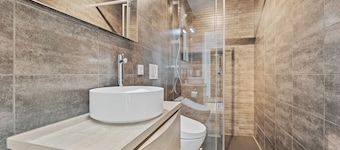 Stylish Apt in Cloche dOr w balconyID233
