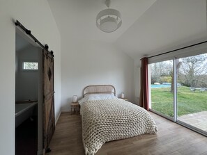4 Schlafzimmer, Bügeleisen/Bügelbrett, WLAN, Bettwäsche