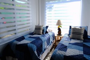 2 bedrooms, free WiFi, bed sheets - Blue Beach - Nature Apartment  by Daloa Village (Provincia de Puntarenas)