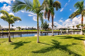 Property grounds - BRING YOUR SAILBOAT! MODERN HOME WITH A FULL-SIZE POOL TABLE - HEATED POOL  (Punta Gorda)
