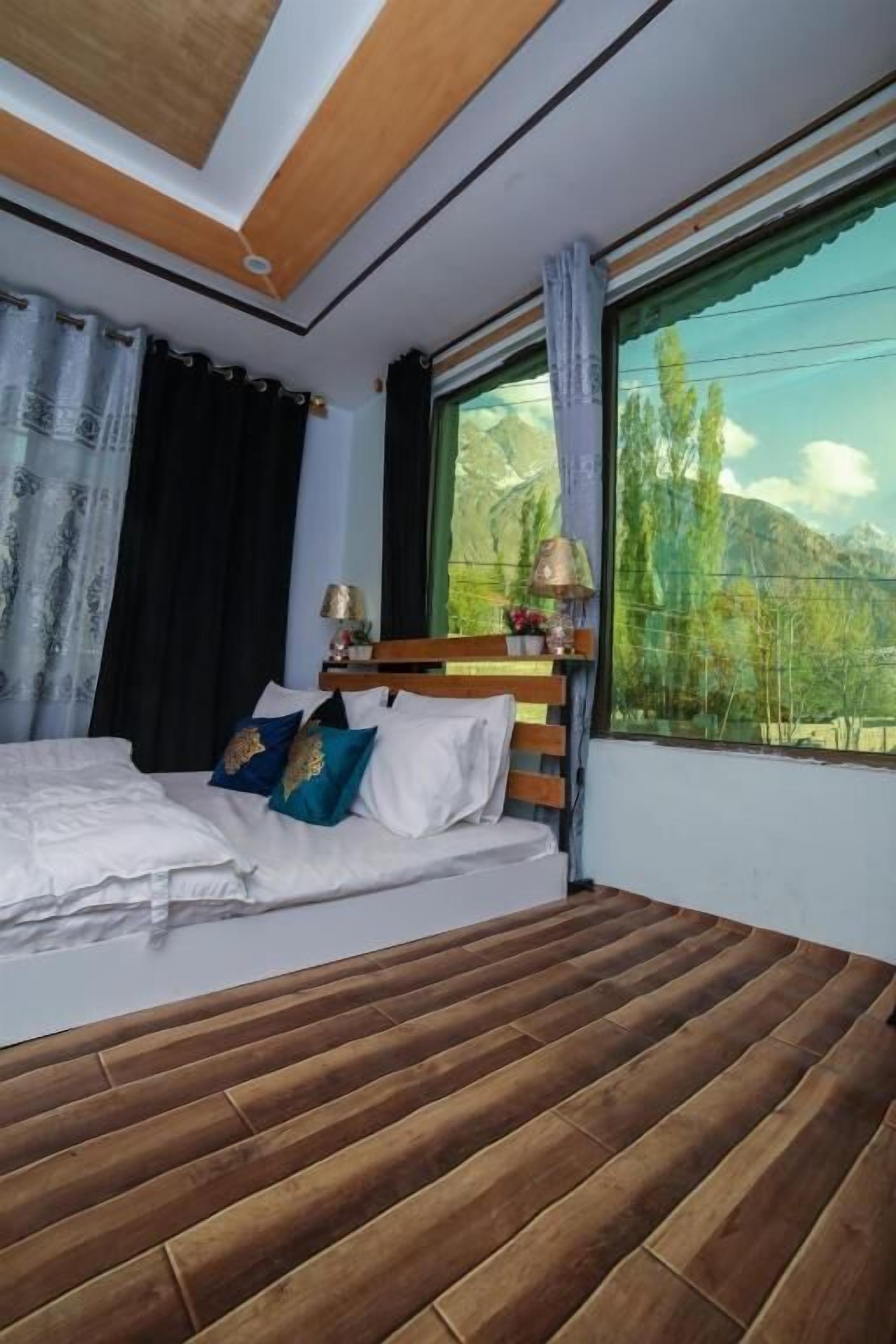 Deluxe Double Room | Soundproofing, iron/ironing board, free WiFi