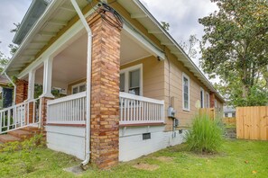 Interior - Downtown Wilmington Studio - Pets Welcome! (Wilmington)