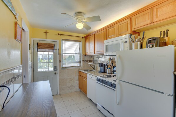 Interior - Wildwood Crest Vacation Rental - Walk to Beach! (Wildwood Crest)