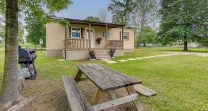 Near Parks & Lakes: Pet-friendly Winnie Cottage