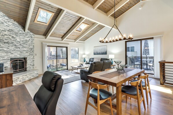 Apartment (3 Bedrooms) | Interior - Stylish Incline Village Vacation Rental w/ A/c! (Incline Village)