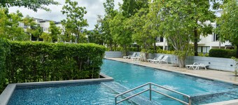 Laguna Park Townhouse in the Heart of Laguna 