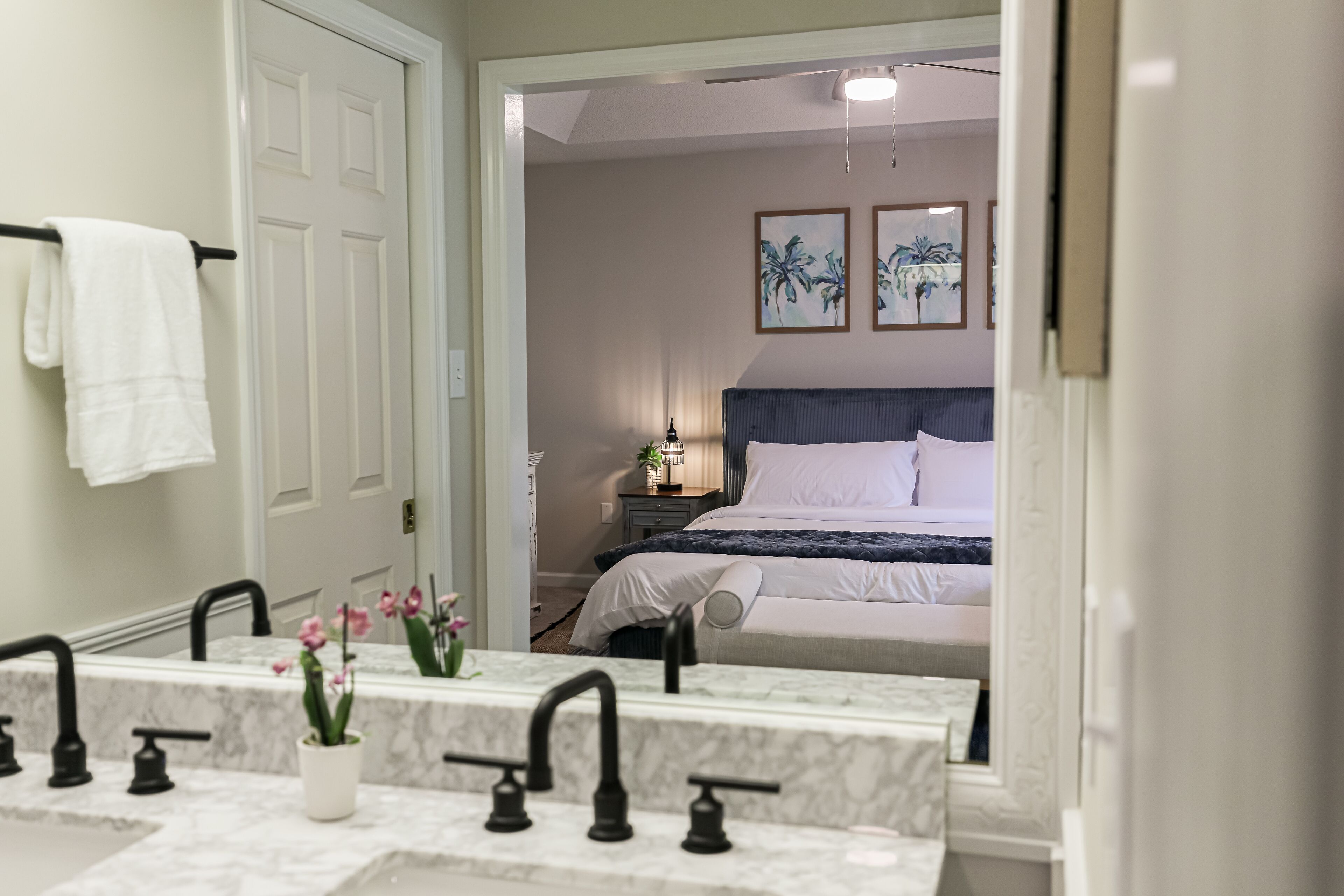 4 多间卧室、办公桌、熨斗/熨衣板、免费 WiFi