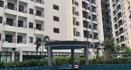 Homey Condo @Spring Residences beside SM Bicutan