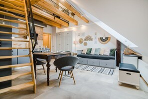 Interior - New design loft apartment 6D (Hlavní město Praha)