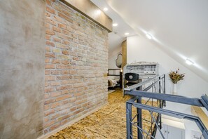 1 soverom, strykejern/-brett, wi-fi og sengetøy