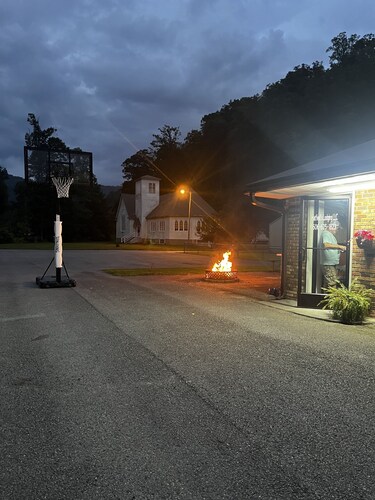 Hatfield’s Lodging LLC, in the heart of Hatfield McCoy trail system.